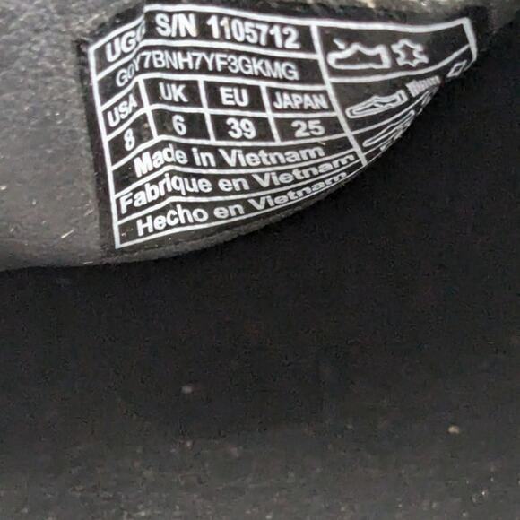 UGG Australia Jass Women's Leather Slip-On Sneakers Black/White Size US8 EU39 - Picture 7 of 12